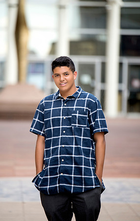 ElimarTrujilloPhotography_Eddie_Manrique_Senior_010